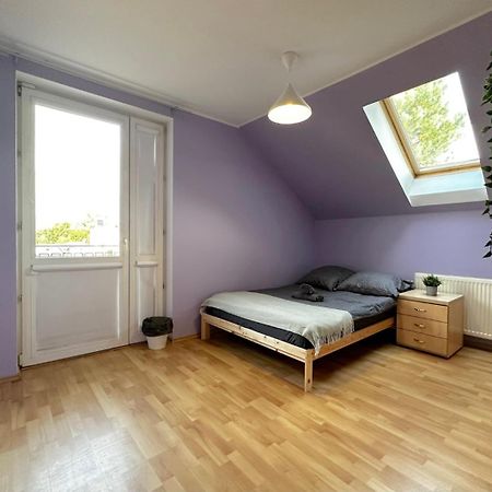 Purple Room - Charming Place, 15 Minutes To Gdansk Old Town & 5 Minutes To Seaside Exterior photo